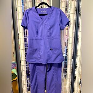 Petite grey’s anatomy purple scrub set